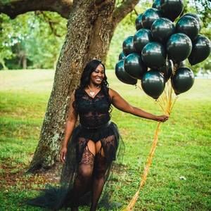 Meet your Posher, Howdrena